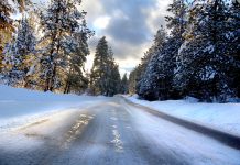 Как безопасно ездить в гололед