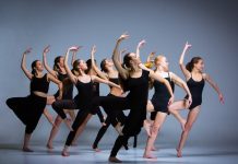 Ансамбль современного танца «Эстет» отметил 20-летний юбилей