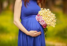 5 красивих і зручних суконь для літньої пори під час вагітності